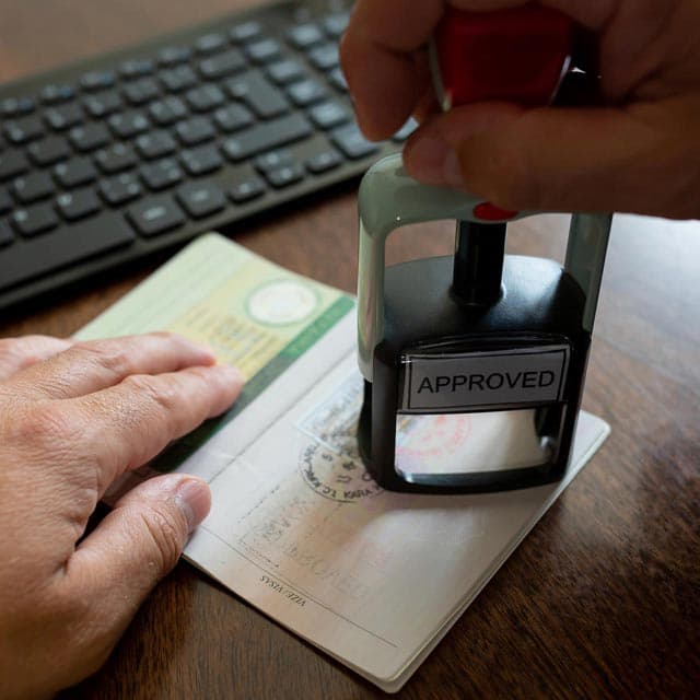 Trámites de regularización y recursos de residencia en Pontevedra